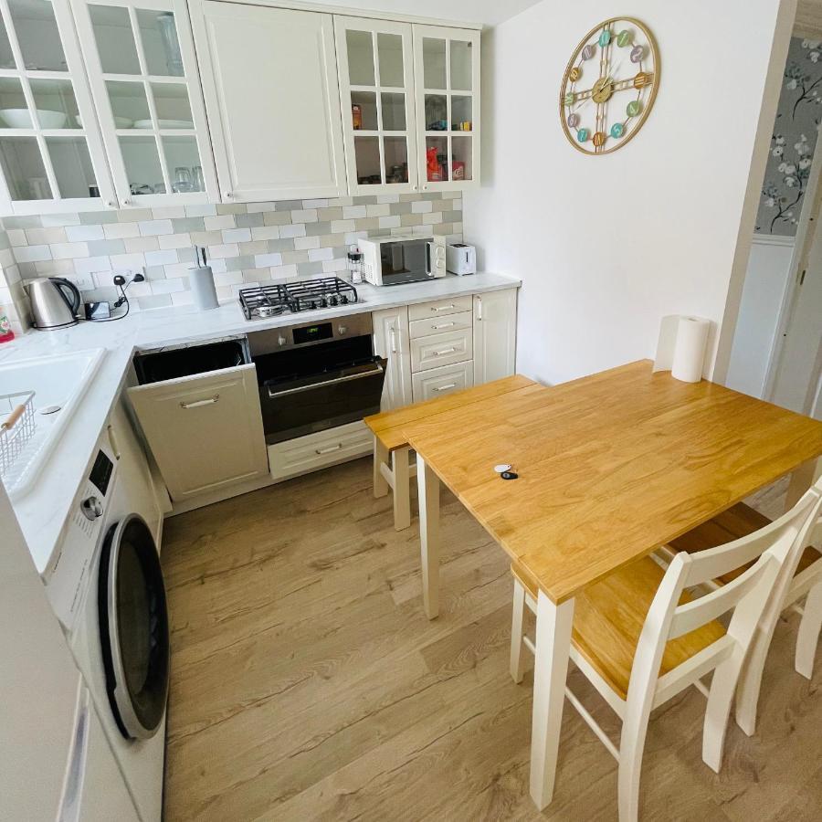 Mezzo House- Entire Property Coventry Ngoại thất bức ảnh